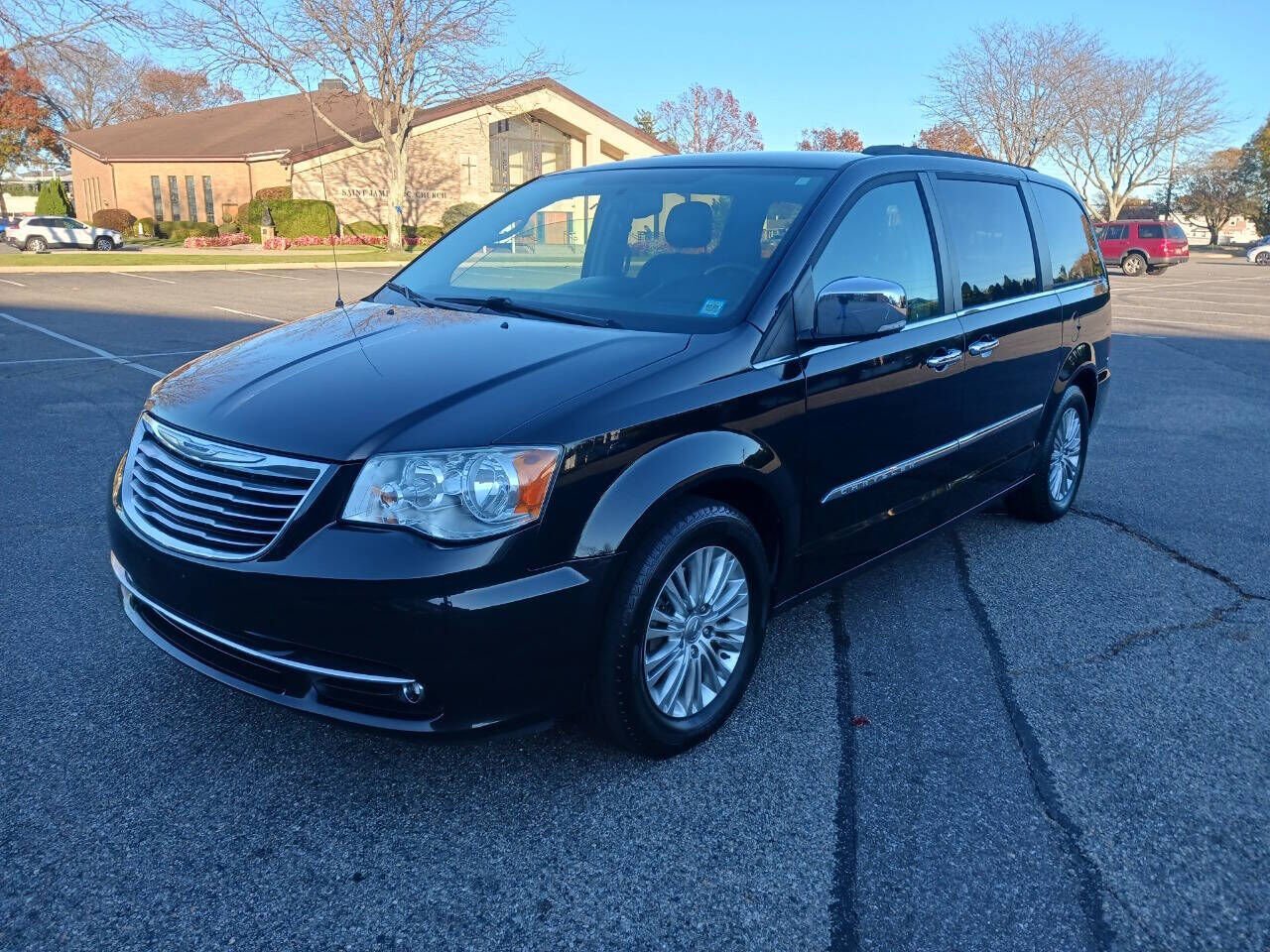 2015 CHRYSLER Town and Country