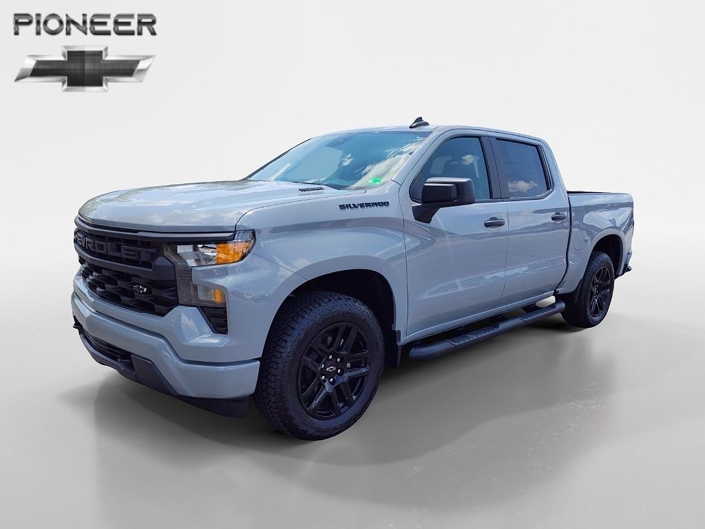 2025 CHEVROLET Silverado