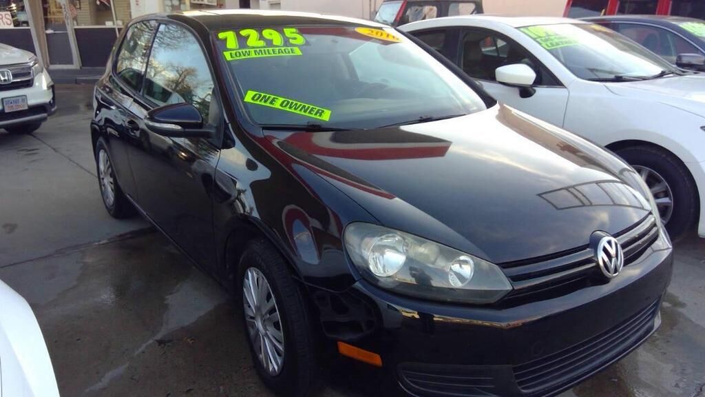 2010 VOLKSWAGEN Golf