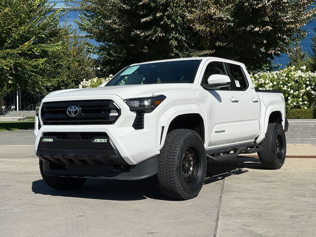 2025 TOYOTA Tacoma