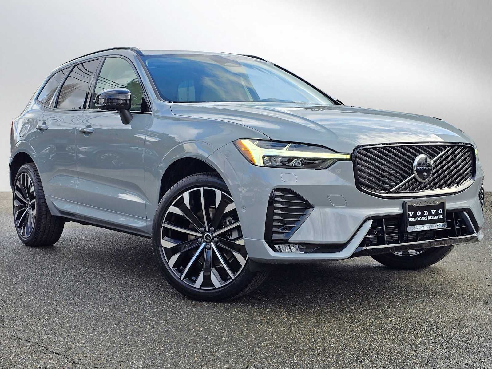 2026 VOLVO XC60