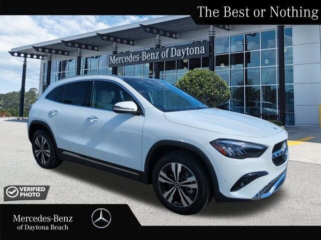 2026 MERCEDES-BENZ GLA-Class