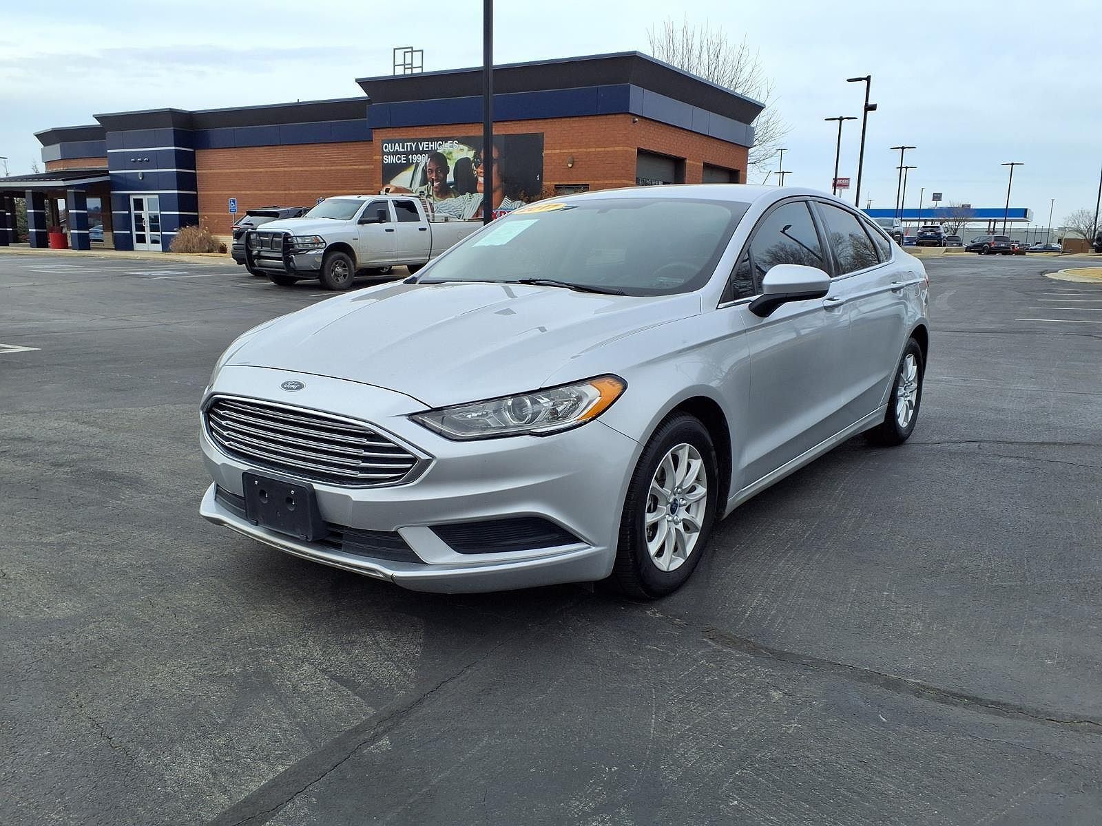 2017 FORD Fusion