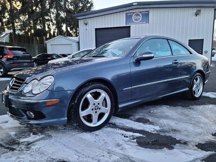 2004 MERCEDES-BENZ CLK-Class