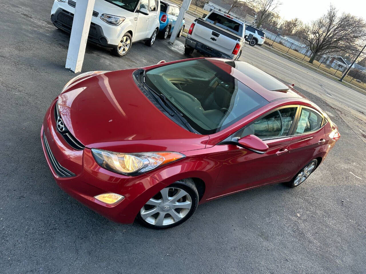2011 HYUNDAI Elantra
