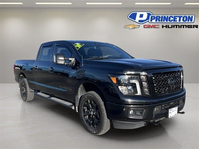2019 NISSAN Titan