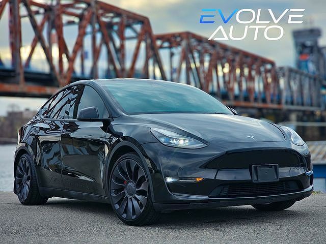 2022 TESLA Model Y
