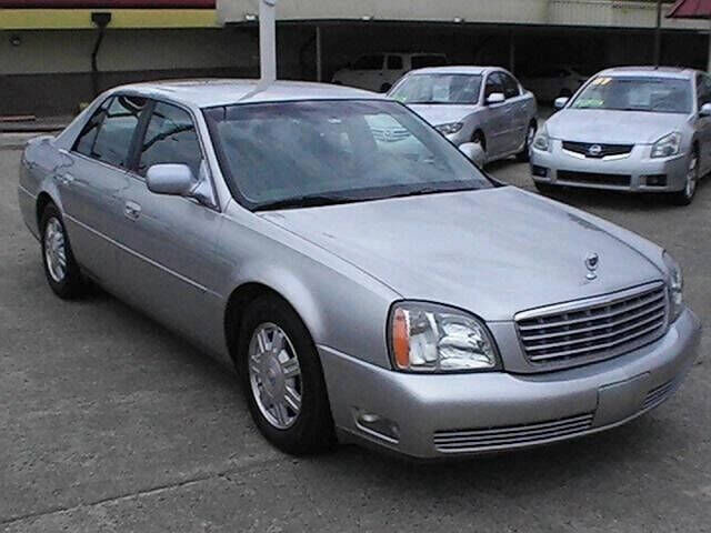 2004 CADILLAC Deville
