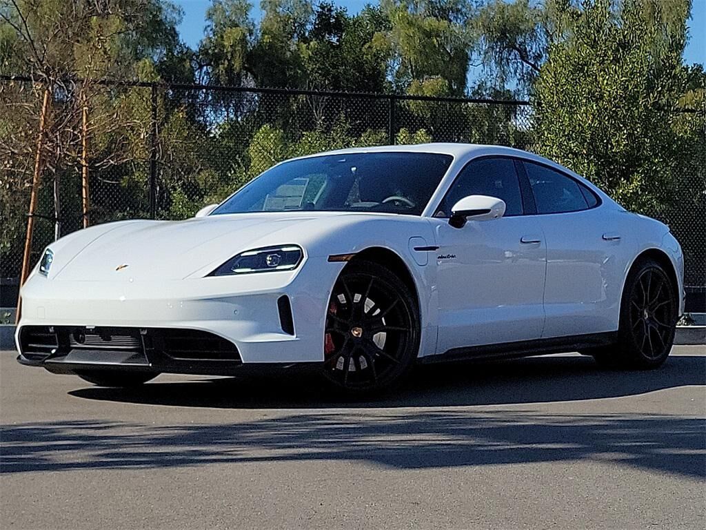 2025 PORSCHE Taycan