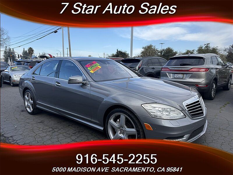 2013 MERCEDES-BENZ S-Class