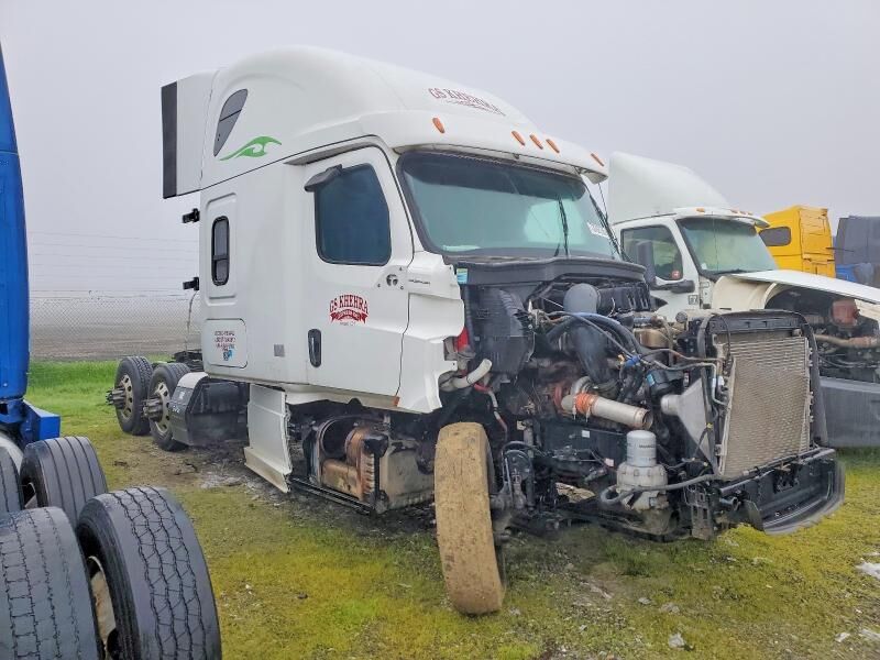 2019 FREIGHTLINER New Cascadia 126" Sleepercab
