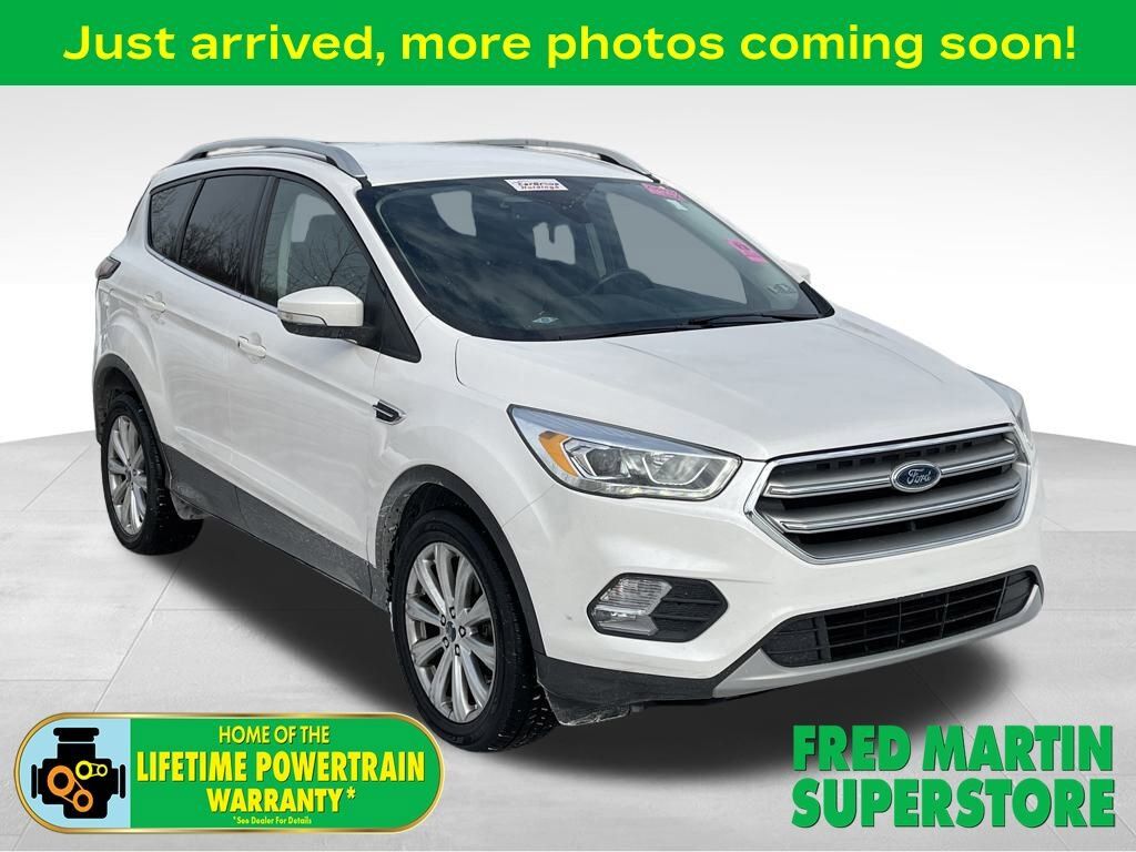 2017 FORD Escape