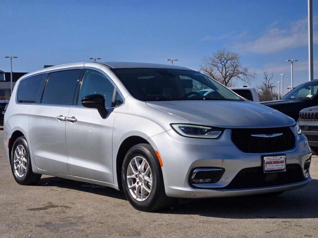 2024 CHRYSLER Pacifica