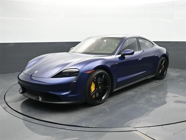 2020 PORSCHE Taycan