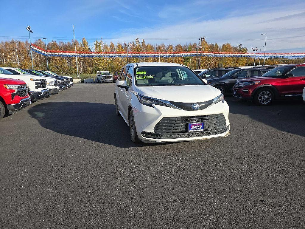 2022 TOYOTA Sienna