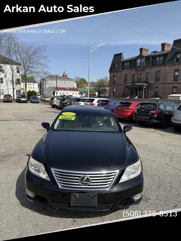 2011 LEXUS LS