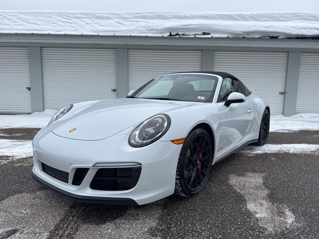 2019 PORSCHE 911