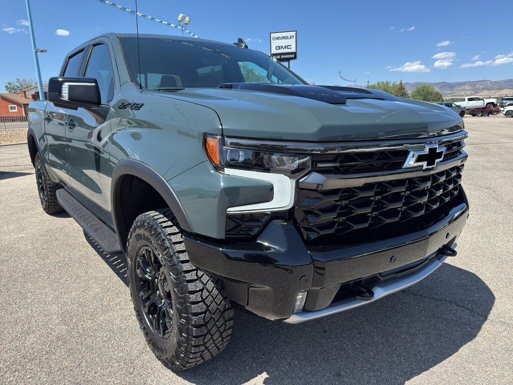 2025 CHEVROLET Silverado