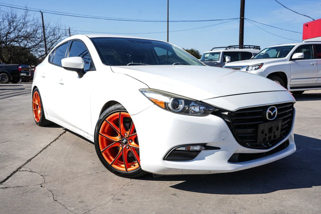 2017 MAZDA Mazda3