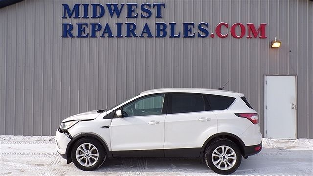 2017 FORD Escape