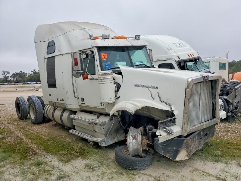 2020 WESTERN STAR 4900