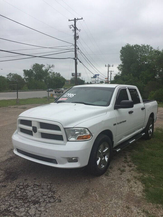 2012 DODGE Ram