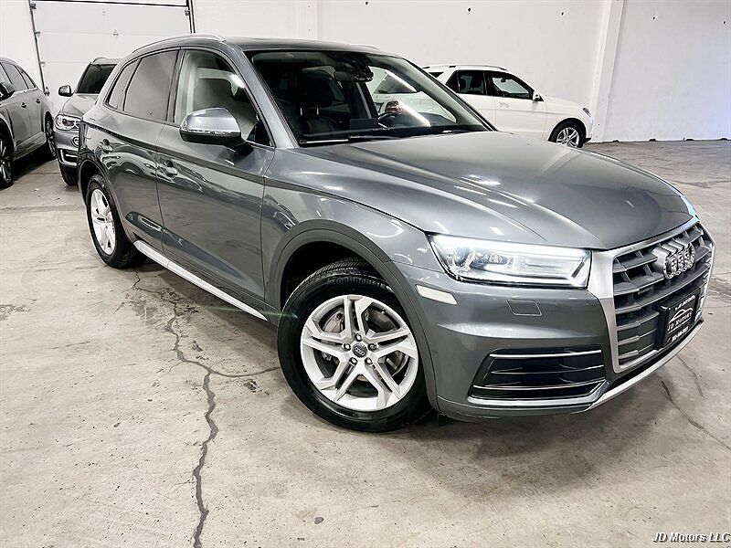 2018 AUDI Q5