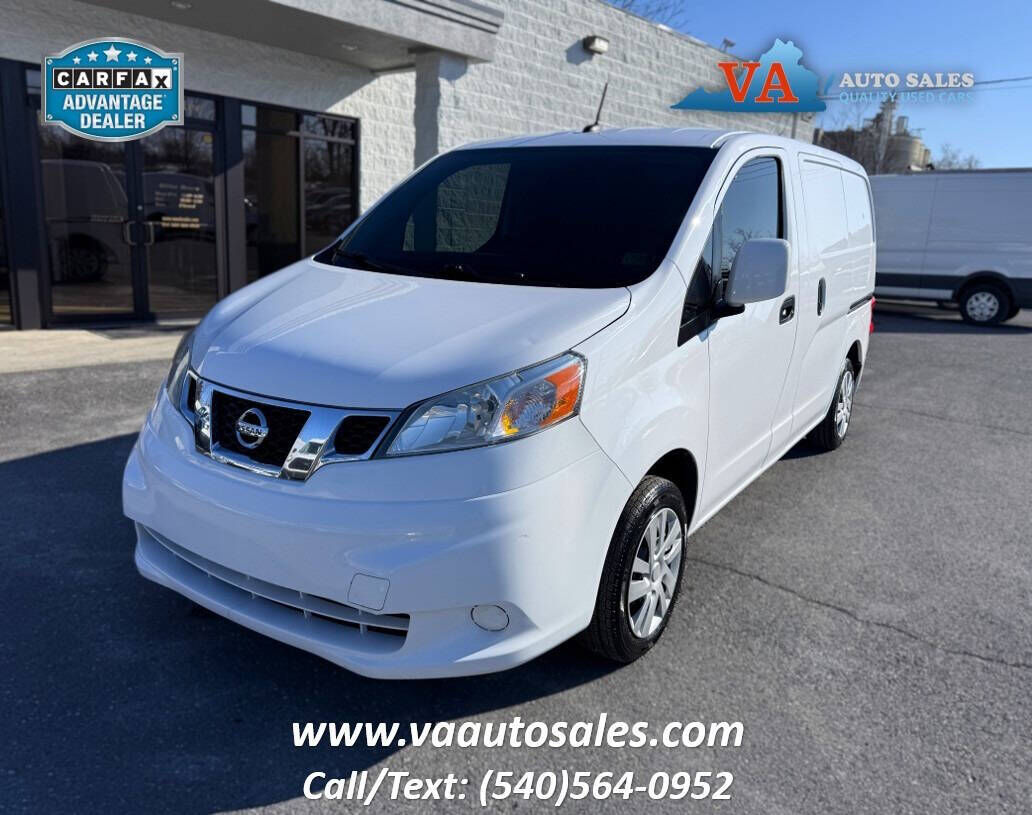 2017 NISSAN NV200