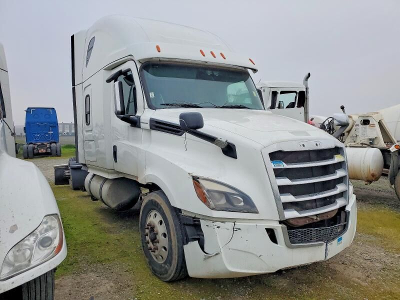 2020 FREIGHTLINER New Cascadia 126" Sleepercab