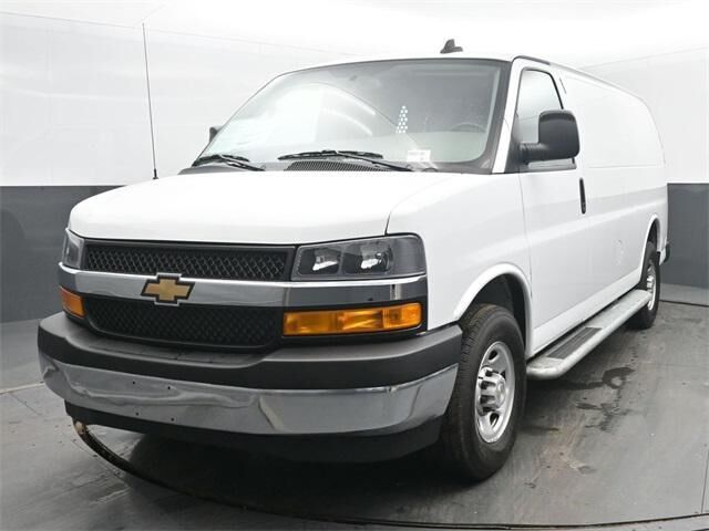 2024 CHEVROLET Express
