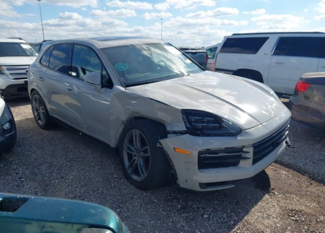 2025 PORSCHE Cayenne