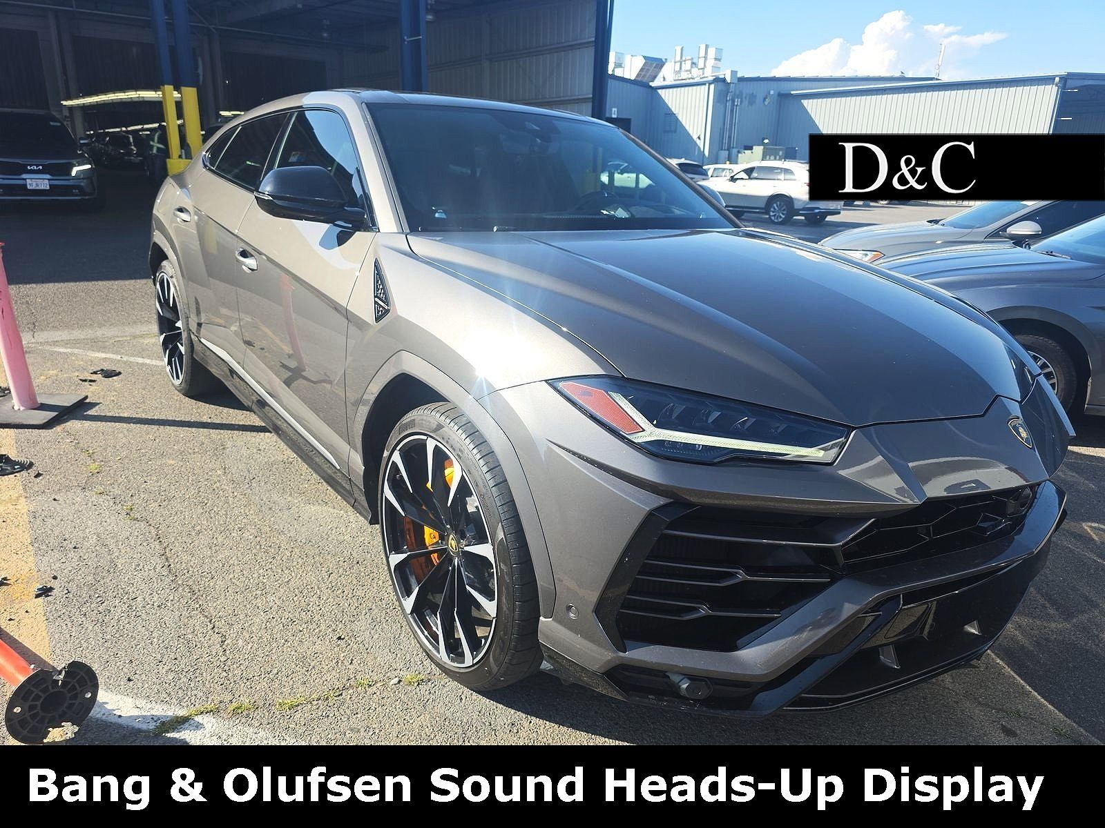 2021 LAMBORGHINI URUS