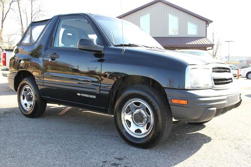 2003 CHEVROLET Tracker
