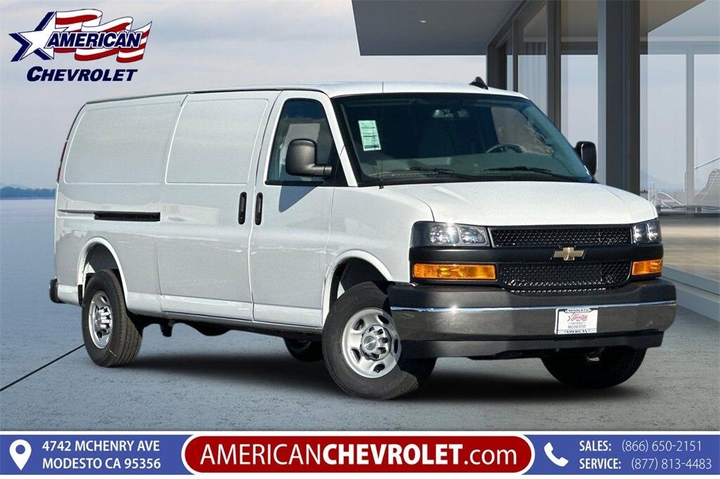 2025 CHEVROLET Express