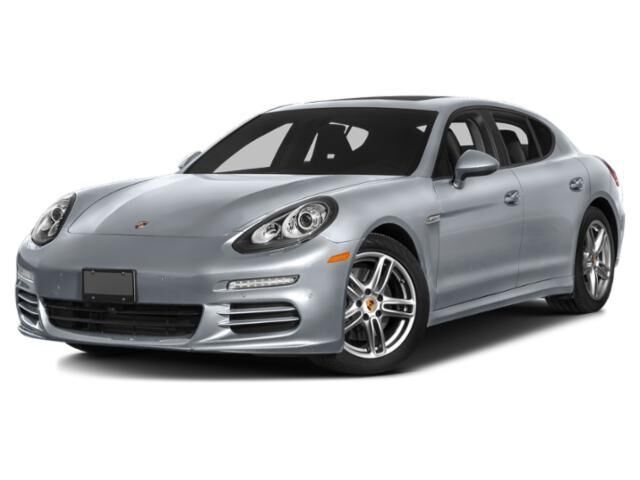 2015 PORSCHE Panamera