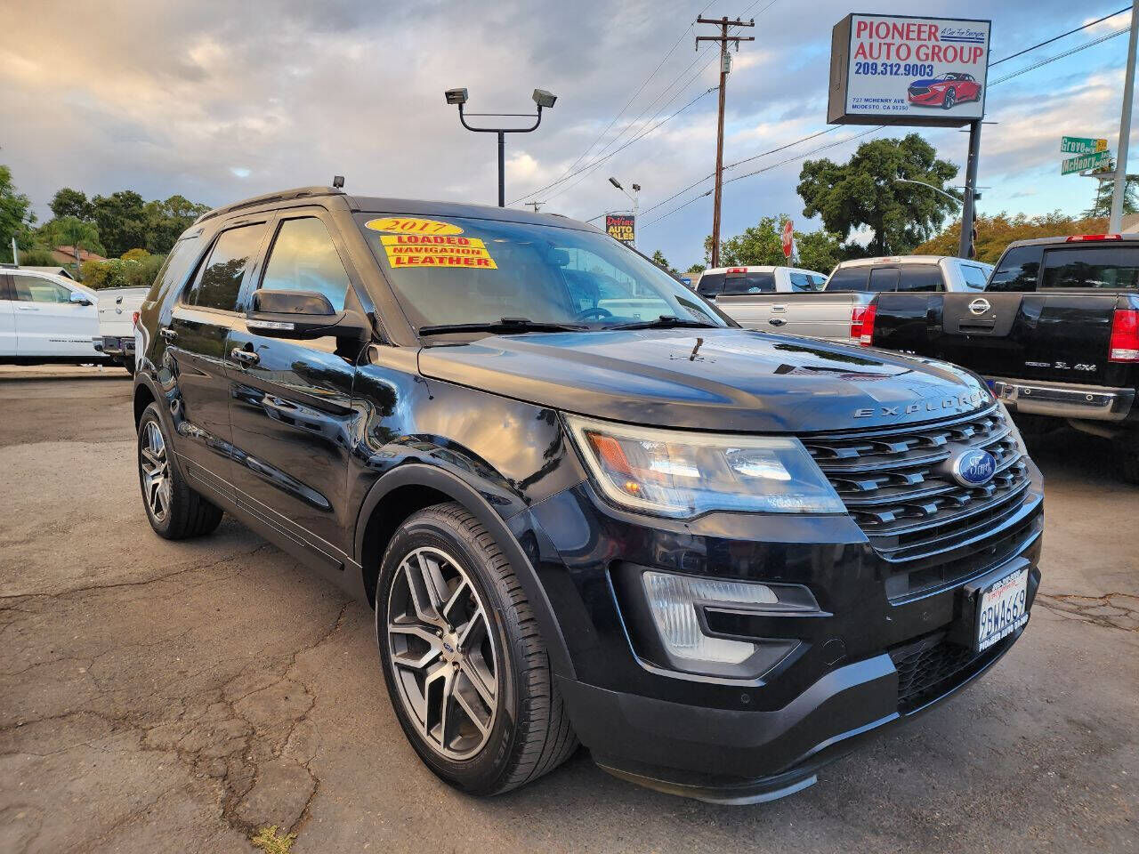2017 FORD Explorer