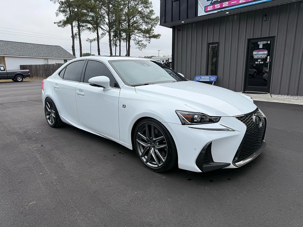 2018 LEXUS IS