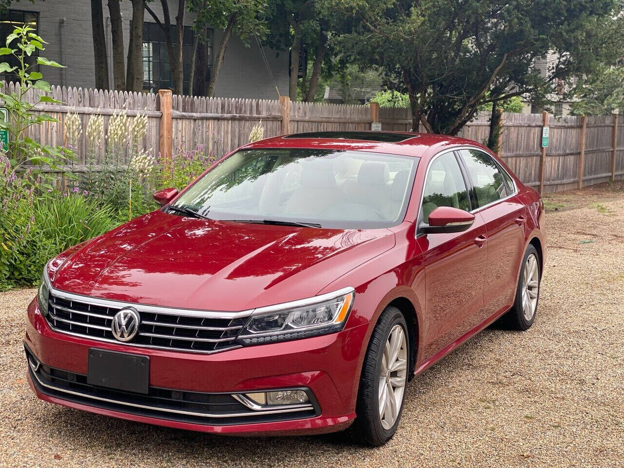 2018 VOLKSWAGEN Passat