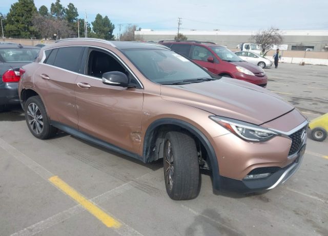 2017 INFINITI QX30