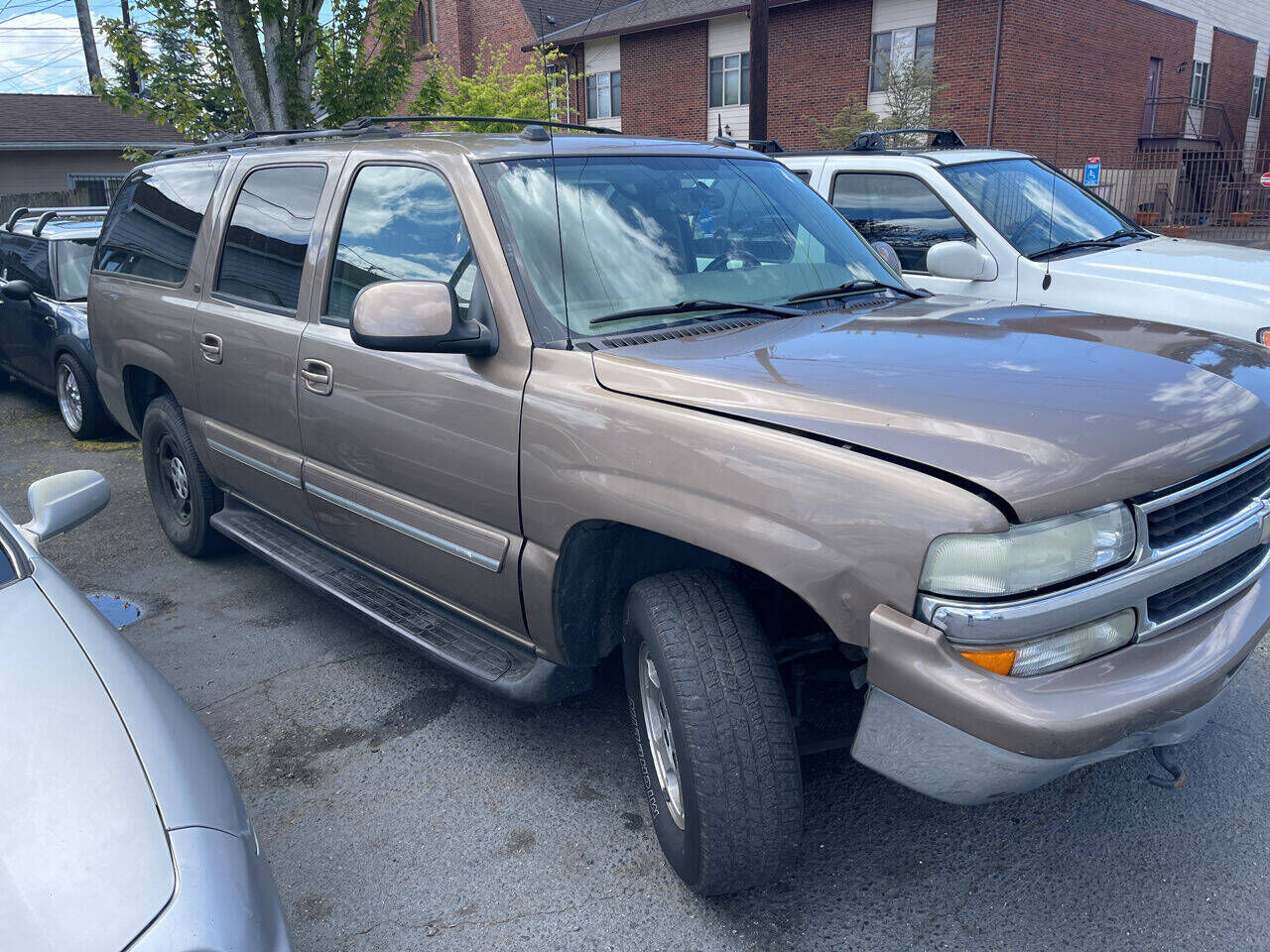 2004 CHEVROLET Suburban