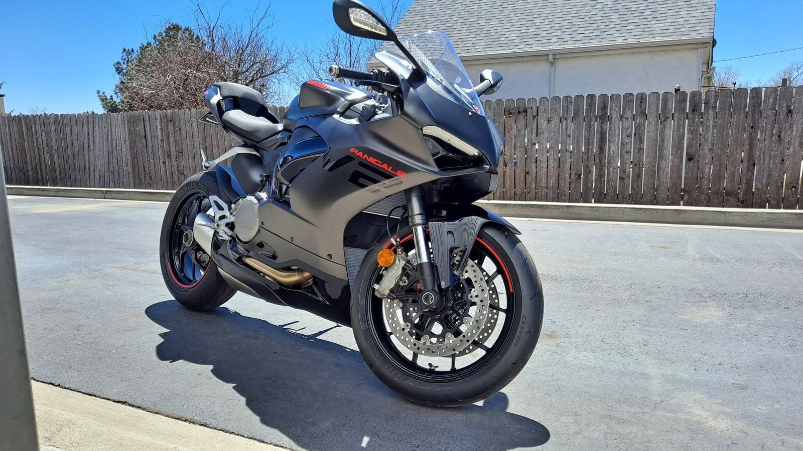 2024 DUCATI Superbike
