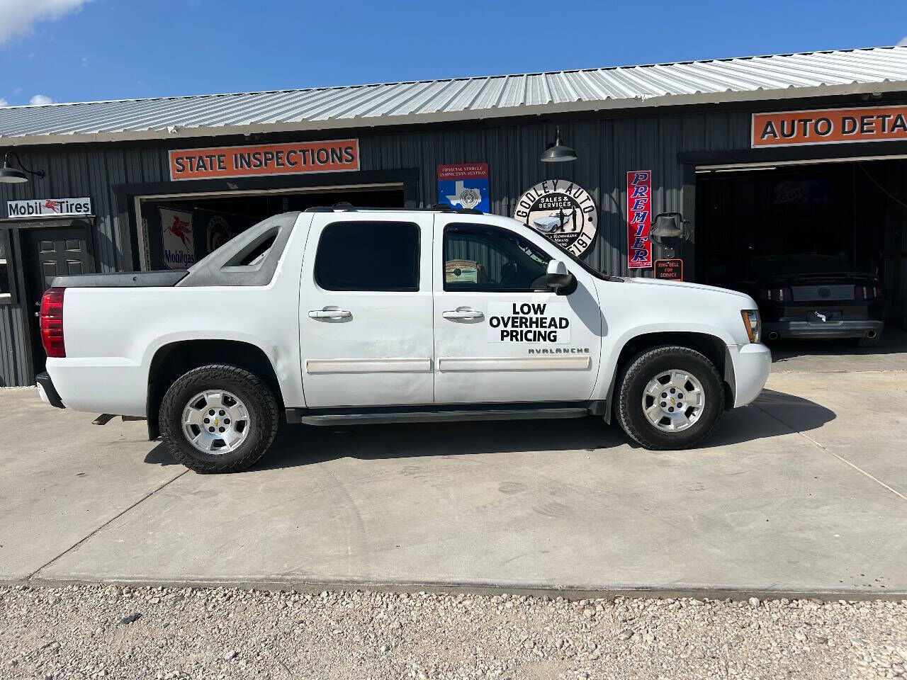 2011 CHEVROLET Avalanche