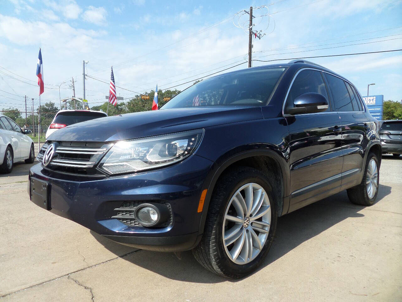 2016 VOLKSWAGEN Tiguan