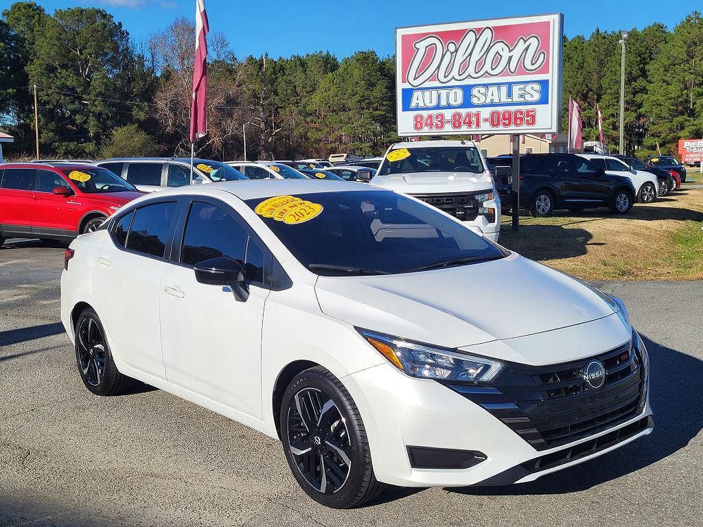 2023 NISSAN Versa