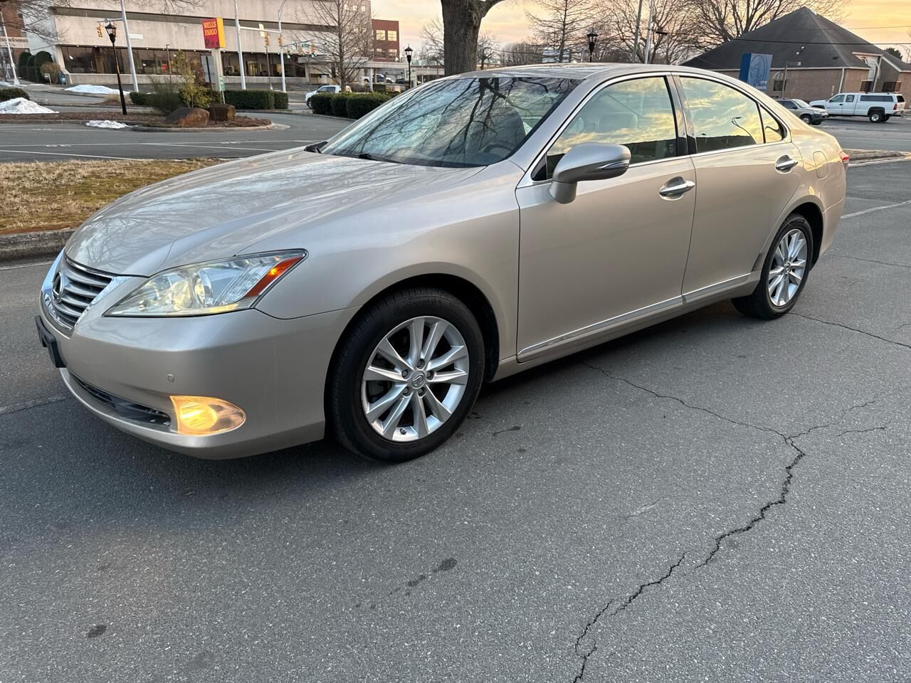 2011 LEXUS ES