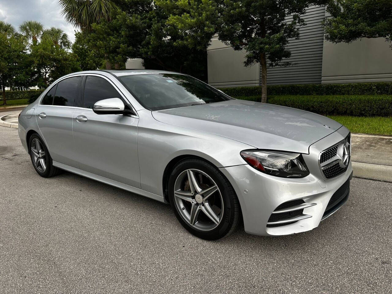 2017 MERCEDES-BENZ E-Class