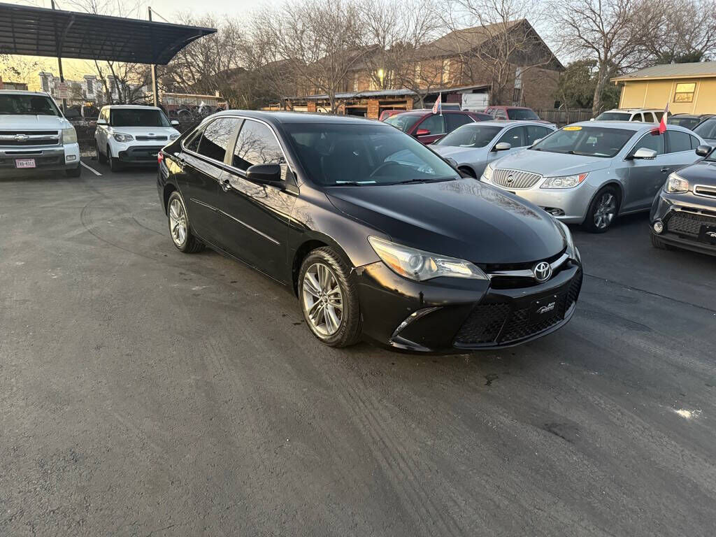 2016 TOYOTA Camry