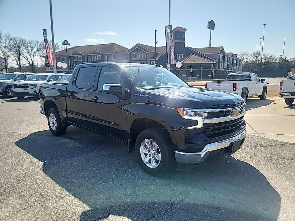 2025 CHEVROLET Silverado