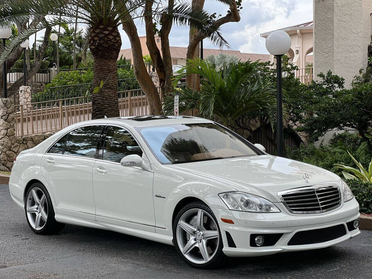 2009 MERCEDES-BENZ S-Class