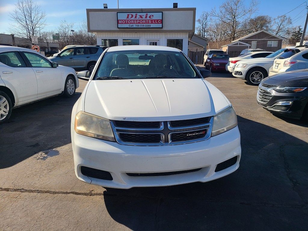 2013 DODGE Avenger